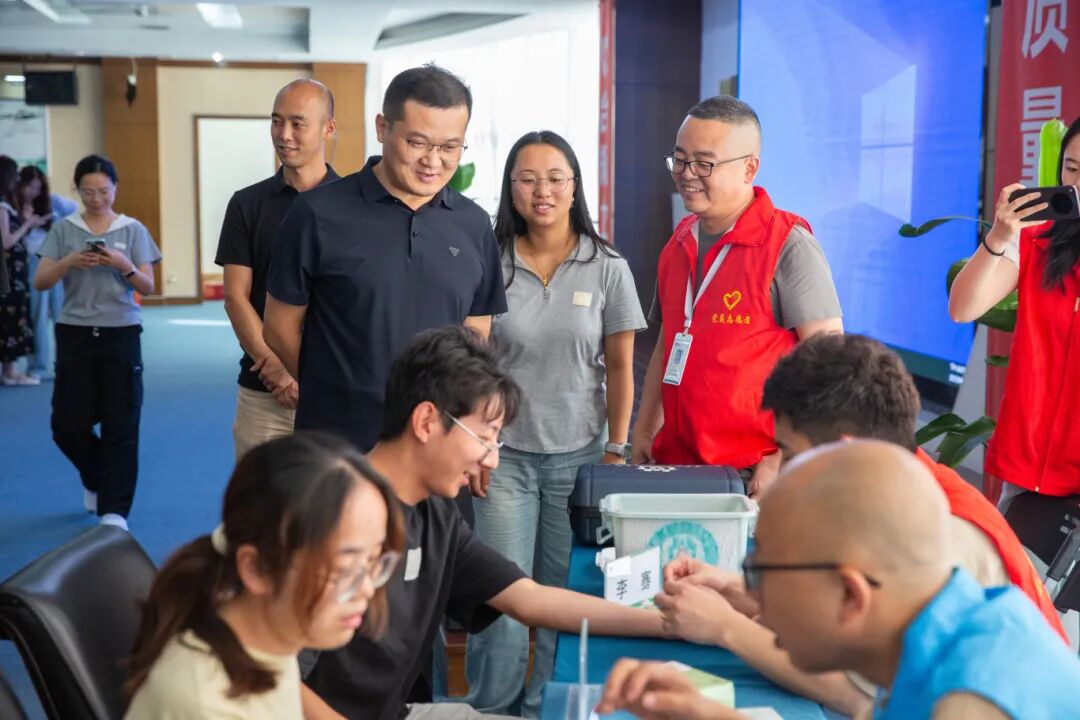 四川海蓉藥業(yè)成功舉辦“關(guān)愛身心，健康同行”大健康共建活動